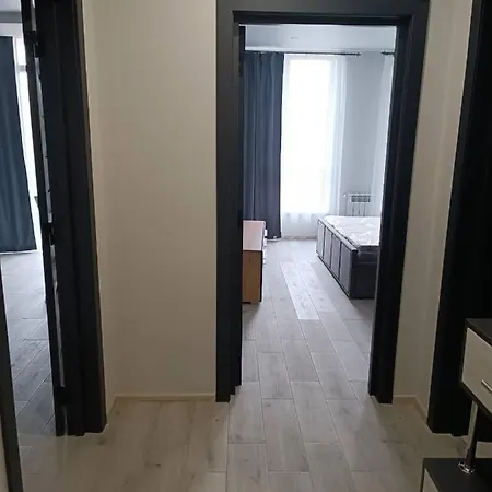 Domovik на 4 гостя, миру 11 с кв 3 Apartment *