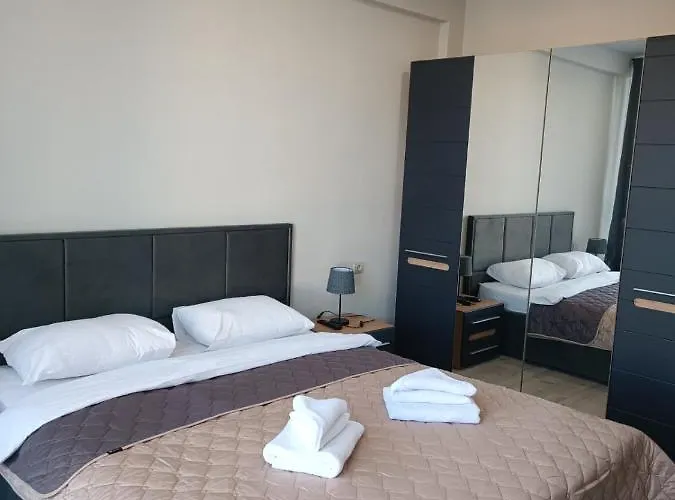 Daire Domovik на 4 гостя, миру 11 с кв 3 *